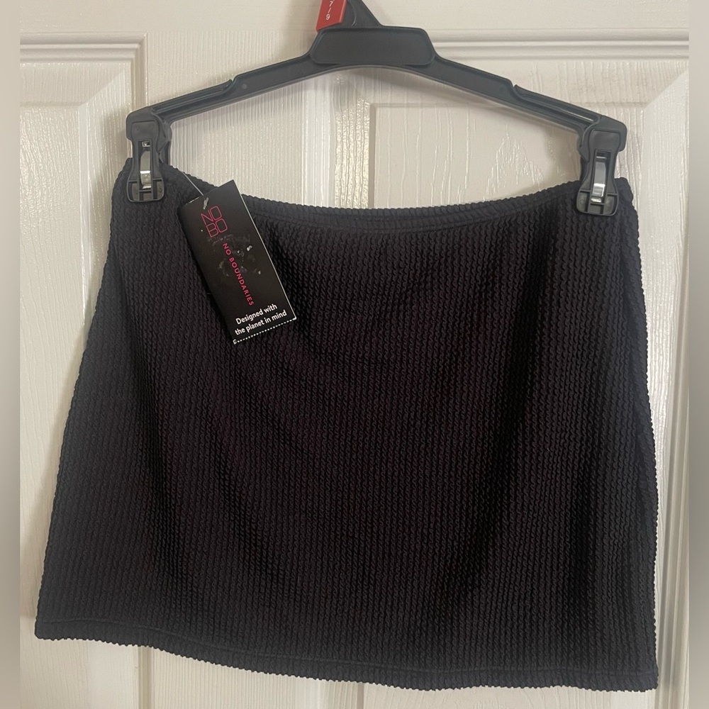 NWT No Boundaries Black Popcorn Swim Skirt Cover Up Juniors Size M 7-9